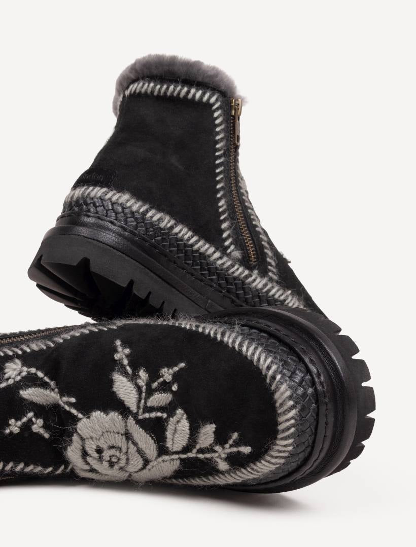 Setsu 4.0. Rose Black Suede Grey - Preorder - Ships 25 August 2026