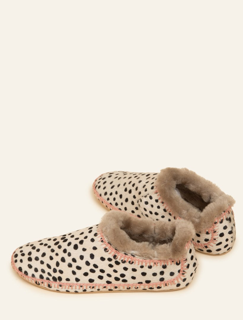 Fuyu Crochet Sheepskin Slipper Boots Cheetah