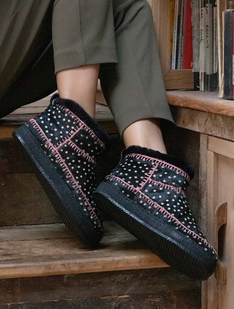 Nyuki Crochet Pull On Ankle Boot Black Cheetah