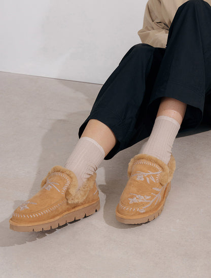 Jude Slippers Blossom Chestnut Suede Wheat