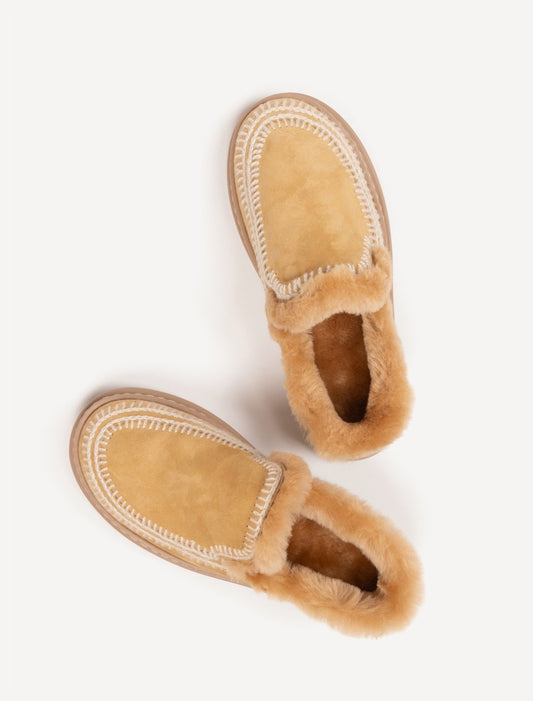 Jun 4.2. Slippers Biscotti Suede Natural - Preorder - Ships 25 August 2026