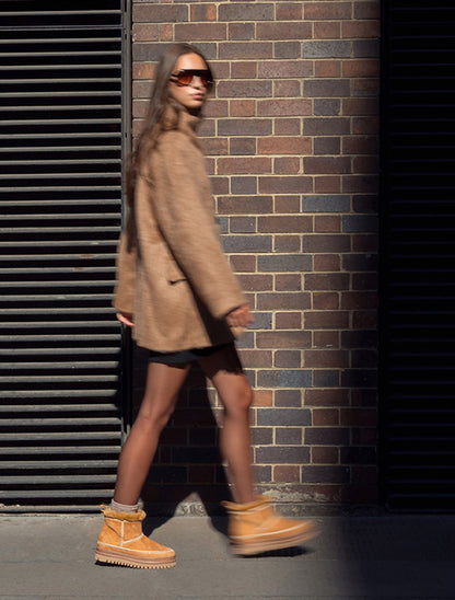Nyali 4.0. Crochet Chestnut Suede Natural