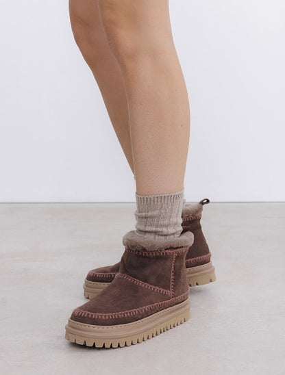 Nyali 4.0. Crochet Choc Suede Rosso