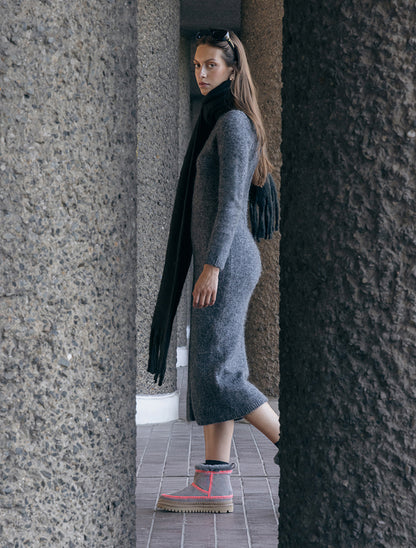 Nyali 4.0. Crochet Grey Suede Neon Pink