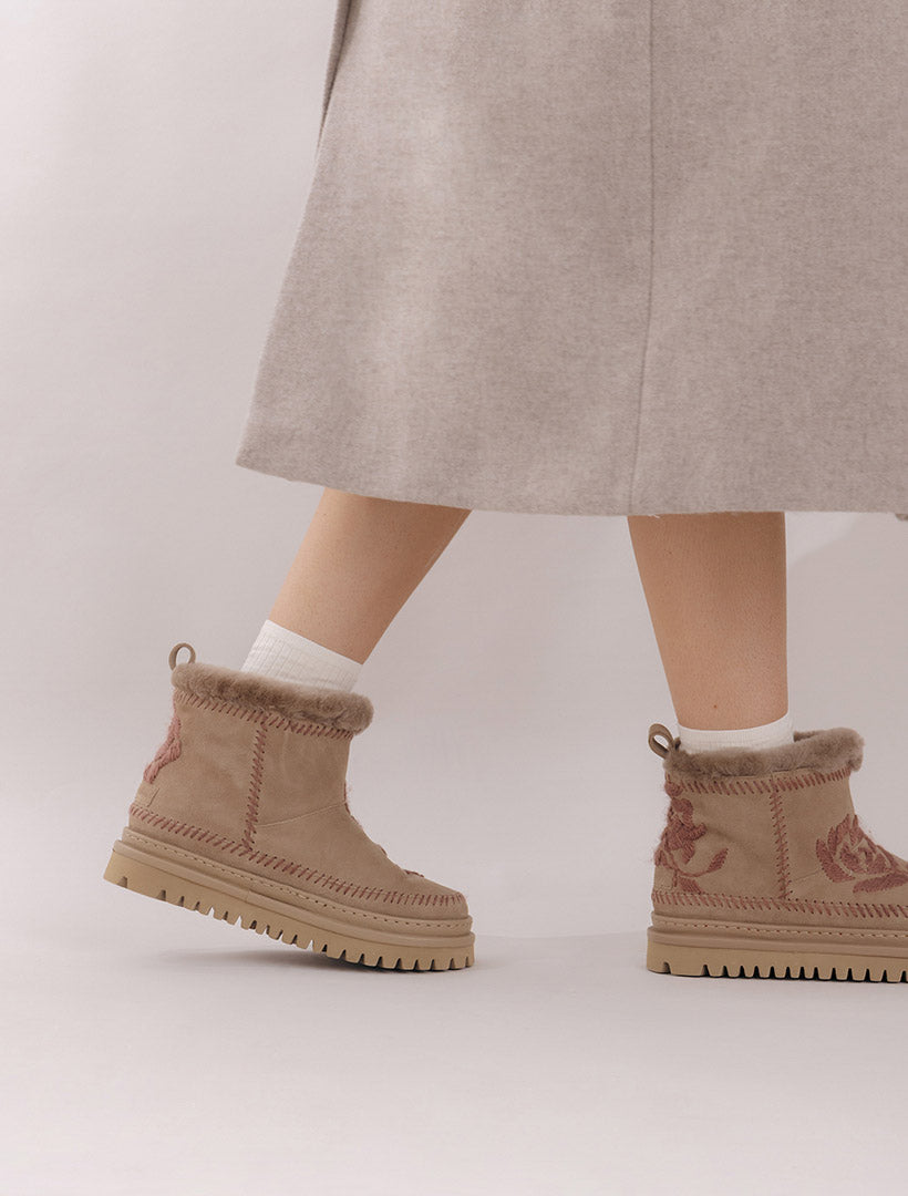Nyali 4.0. Rose Otter Suede Rosso