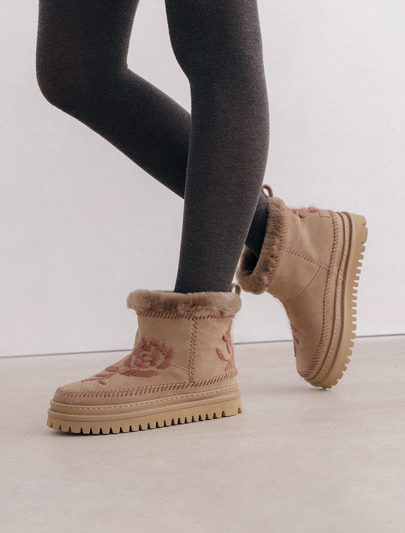 Nyali 4.0. Rose Otter Suede Rosso