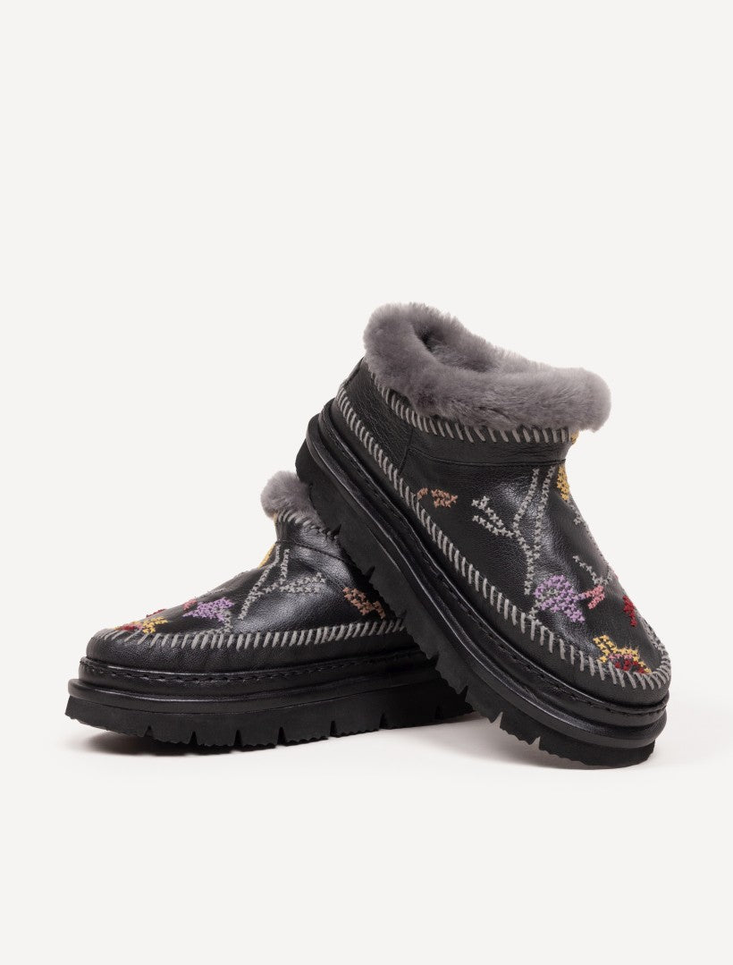 Nyali Micro 4.3. Folk Black Leather Multi