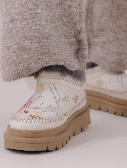 Nyali Micro 4.3. Folk Milk Leather Multi