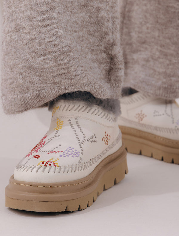 Nyali Micro 4.3. Folk Milk Leather Multi