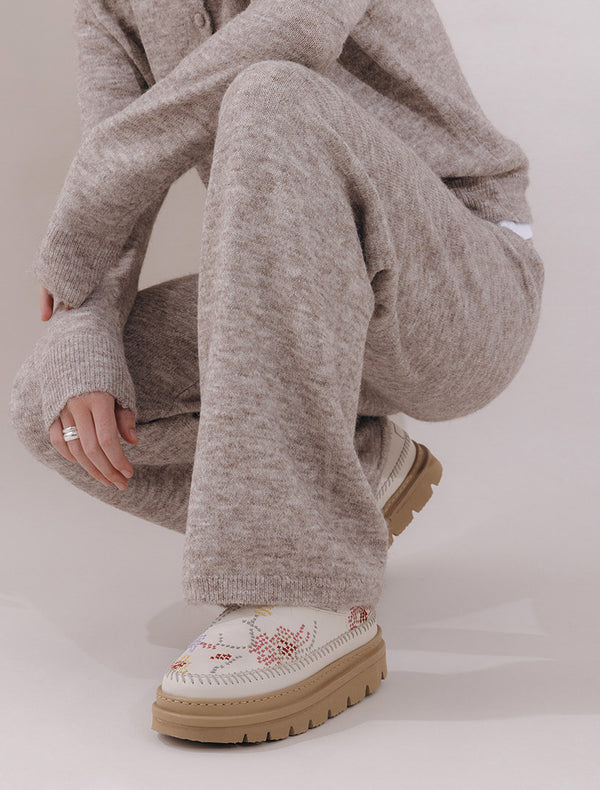 Nyali Micro 4.3. Folk Milk Leather Multi