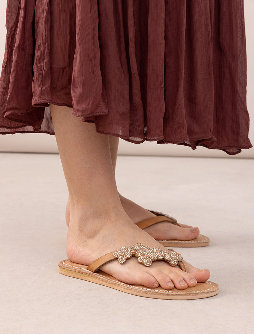 Raya Flat Leather Sandal Silver