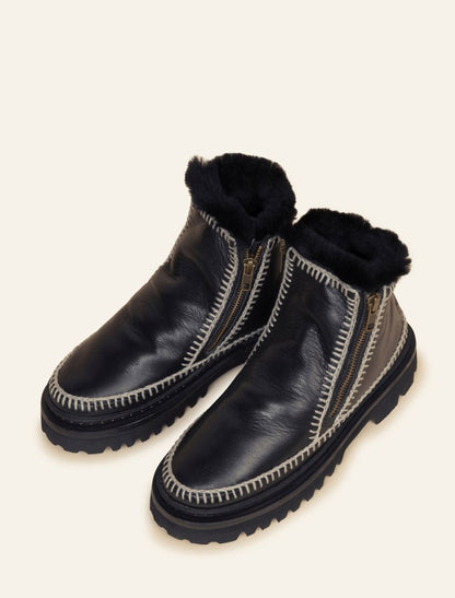 Setsu 3.0. Crochet Ankle Boot Black Leather Light Grey