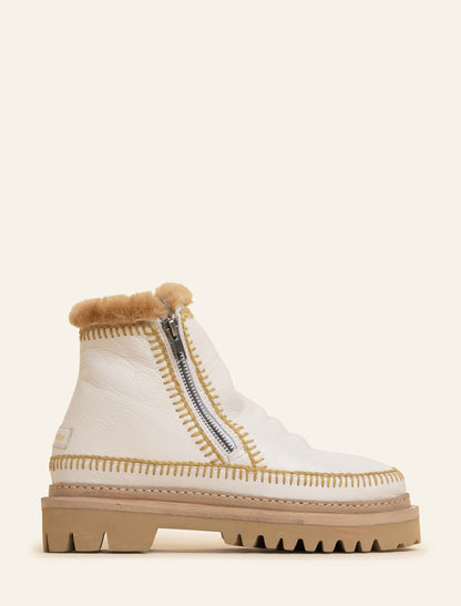 Setsu 3.0. Crochet Ankle Boot Milk Leather Latte