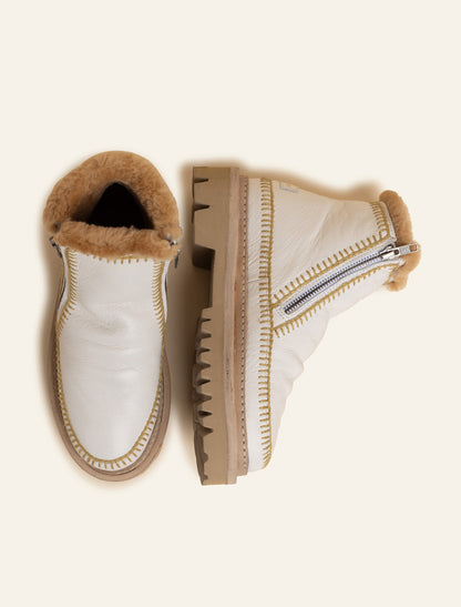 Setsu 3.0. Crochet Ankle Boot Milk Leather Latte