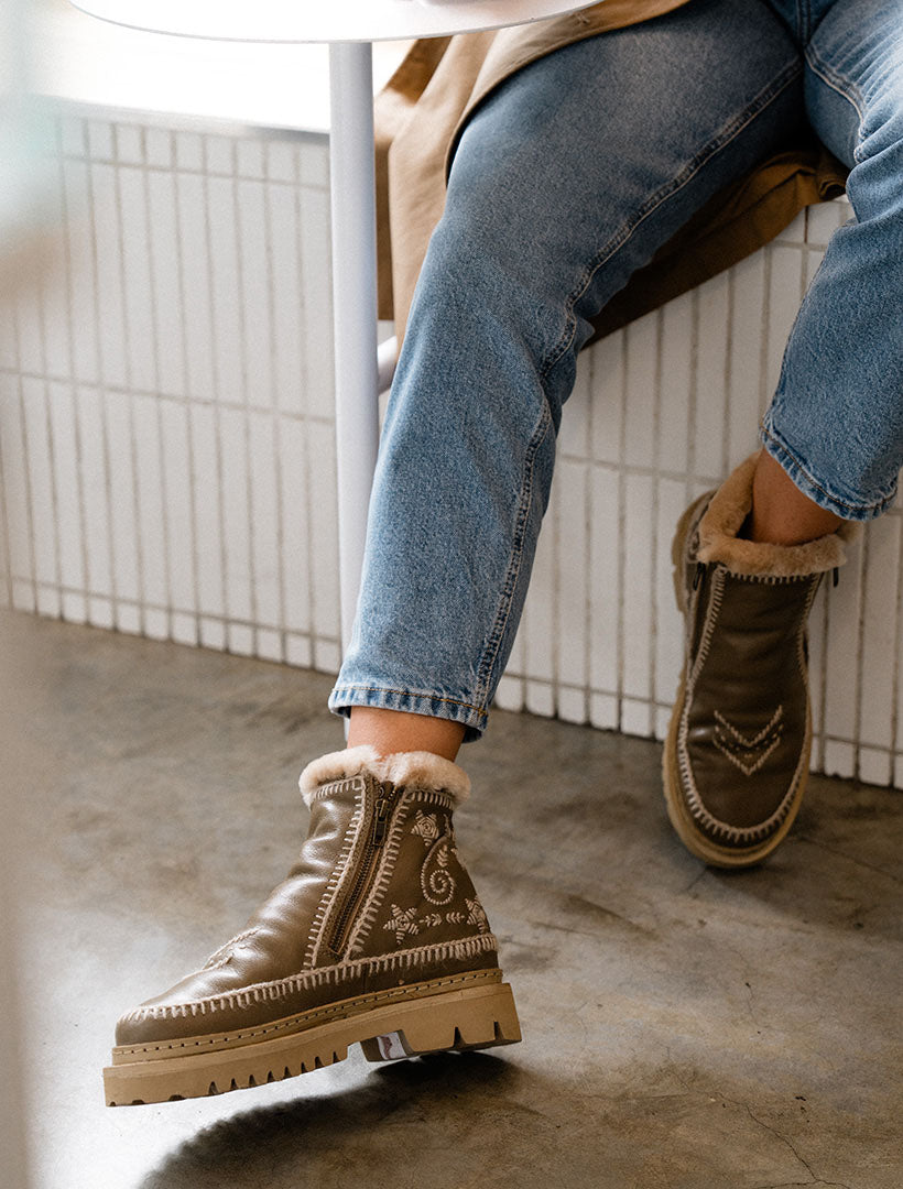 Setsu 3.0. Paisley Ankle Boot Otter Leather Wheat