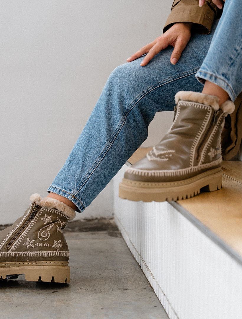 Setsu 3.0. Paisley Ankle Boot Otter Leather Wheat