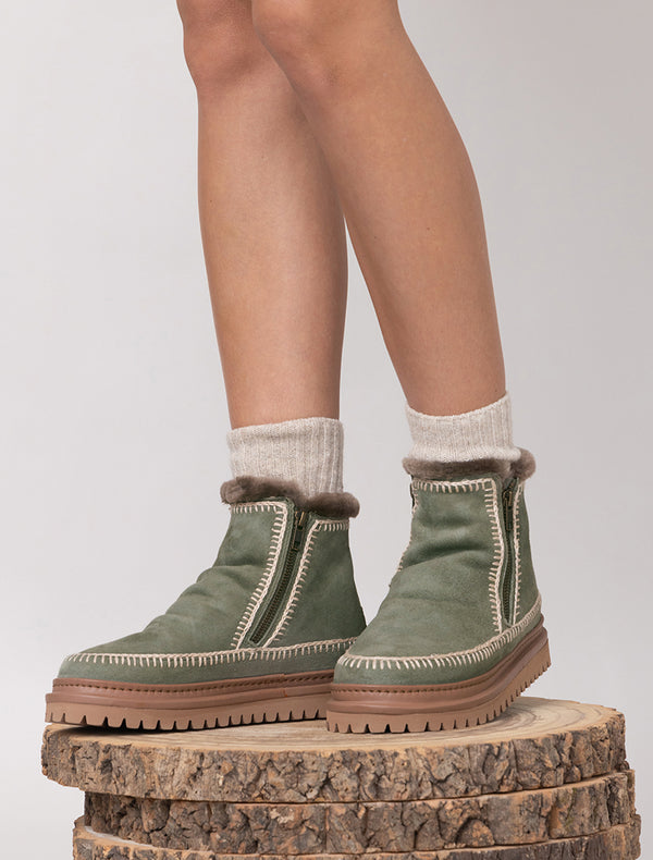 Moss suede ankle boots with natural crochet