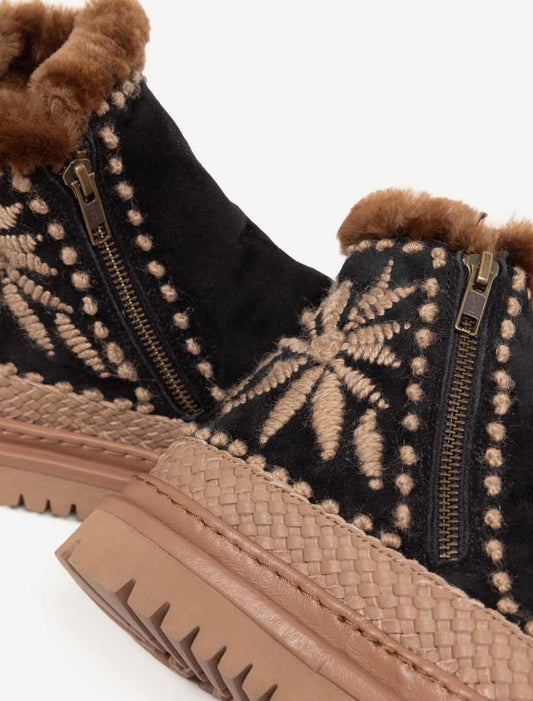 Setsu 4.0. Floral Black Suede Brown - Preorder - Ships 25 August 2026