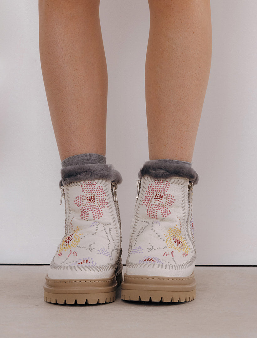 Setsu 4.0. Folk Milk Leather Multi