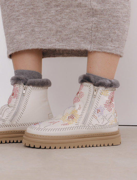 Setsu 4.0. Folk Milk Leather Multi