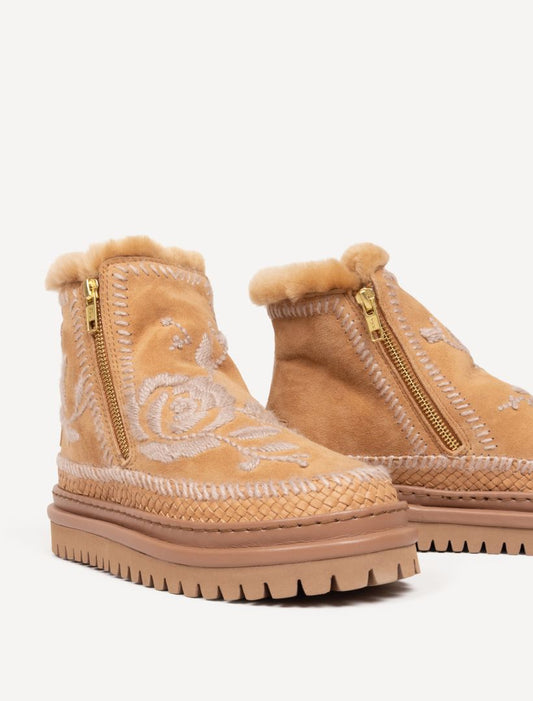 Setsu 4.0. Rose Chestnut Suede Wheat - Preorder - Ships 25 August 2026