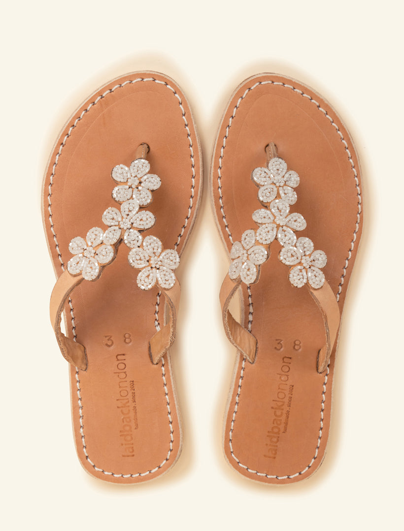 Robyn Flat Light Brown Leather Snow White